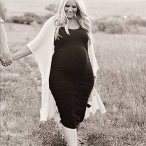 Ingrid & Isabel black midi bodycon maternity dress